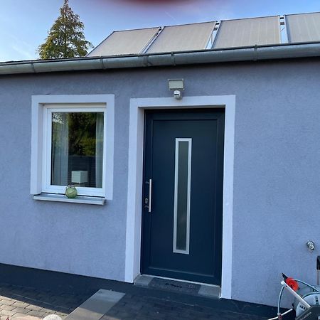 Ferienwohnung Mit Fussbodenheizung Nahe Messe, Gratis Parkplatz Und Abstellplatz E - Bike Hanôver Exterior foto