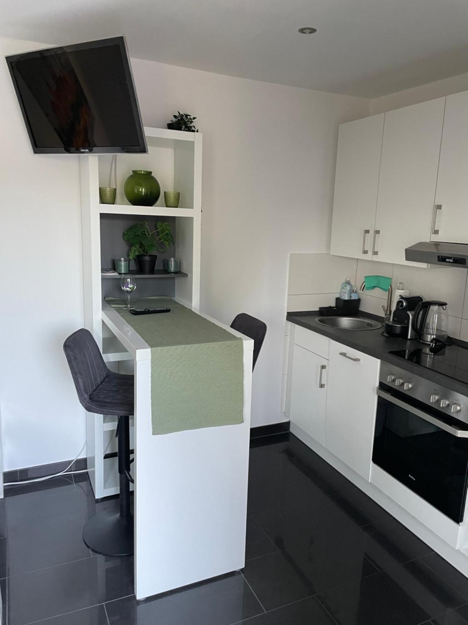 Ferienwohnung Mit Fussbodenheizung Nahe Messe, Gratis Parkplatz Und Abstellplatz E - Bike Hanôver Exterior foto
